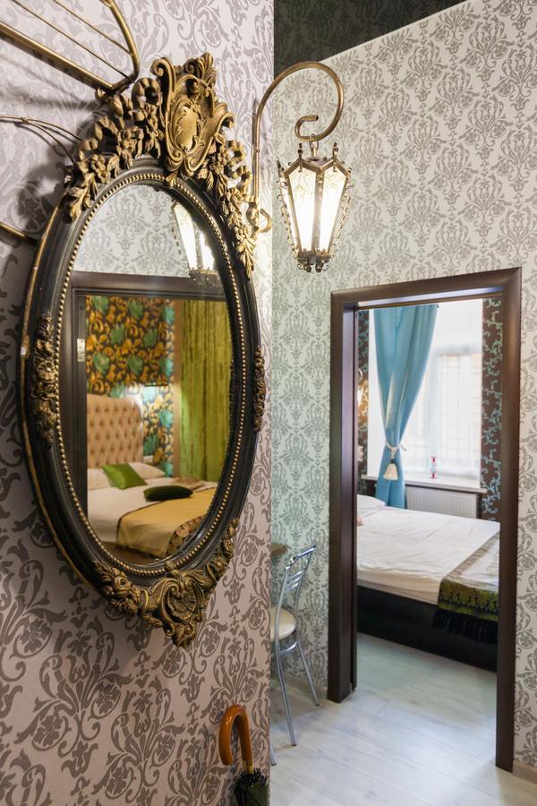 Austrian Apartments Leopolli Near Railway Station リヴィウ エクステリア 写真