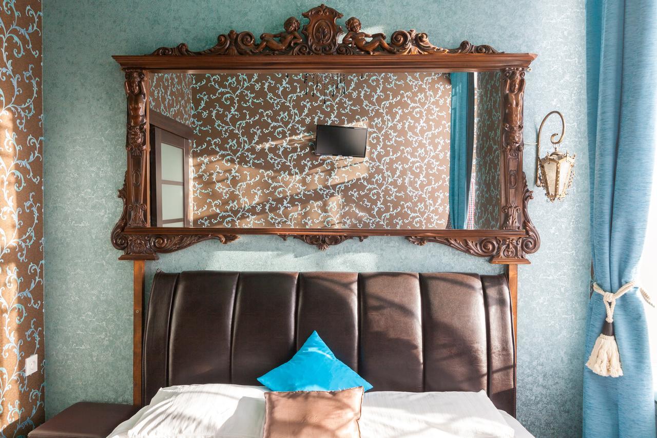 Austrian Apartments Leopolli Near Railway Station リヴィウ エクステリア 写真